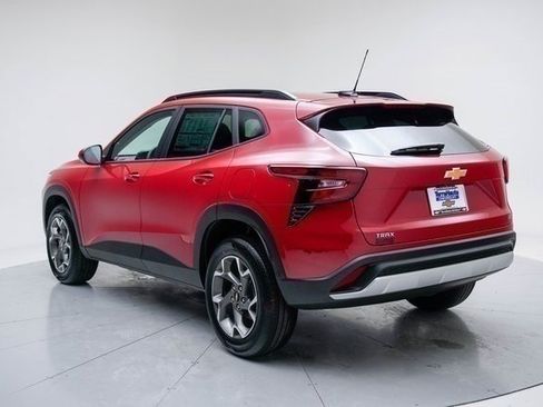 New 2026 Chevrolet Trax LT w/ Driver Confidence Package image 4