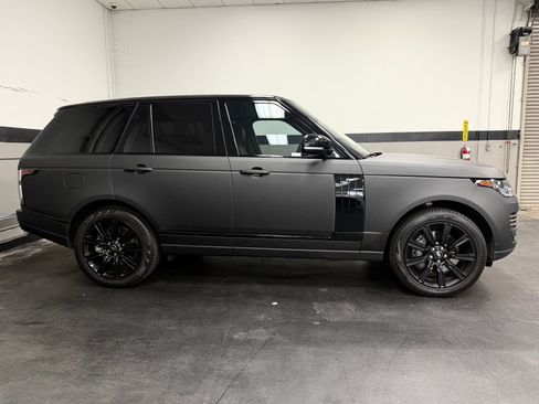 Used 2022 Land Rover Range Rover Westminster Edition image 5