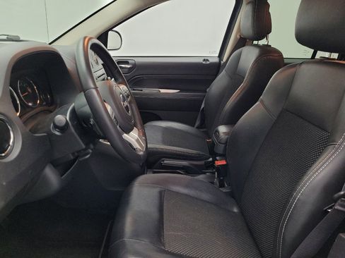 Used 2017 Jeep Compass Latitude image 17