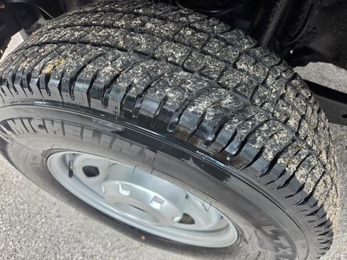 Used 2018 Ford F250 XL w/ Power Equipment Group AWD/4WD image 26