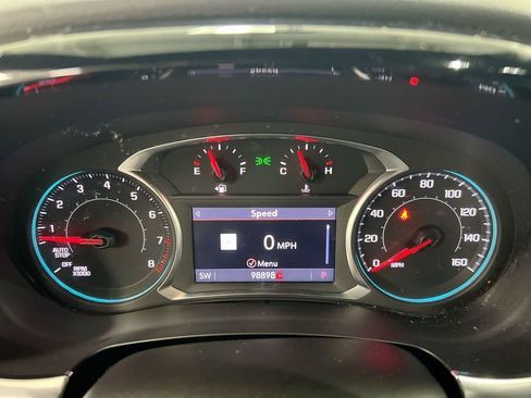 Used 2023 Chevrolet Traverse LT w/ LT Premium Package AWD/4WD image 12