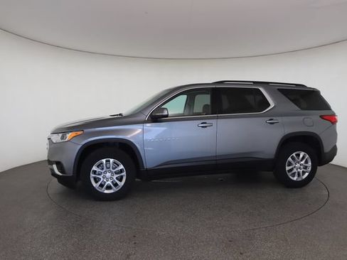 Used 2021 Chevrolet Traverse LT w/ LPO, Floor Liner Package AWD/4WD image 6