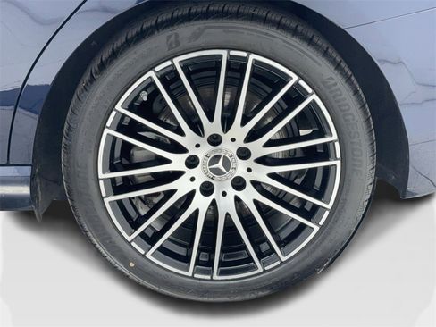 Used 2023 Mercedes-Benz C 300 4MATIC Sedan image 57