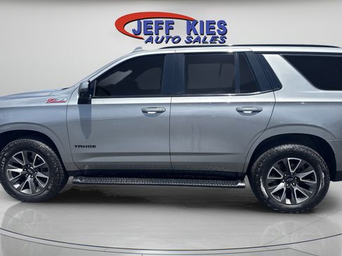 Used 2023 Chevrolet Tahoe Z71 w/ Luxury Package AWD/4WD image 8