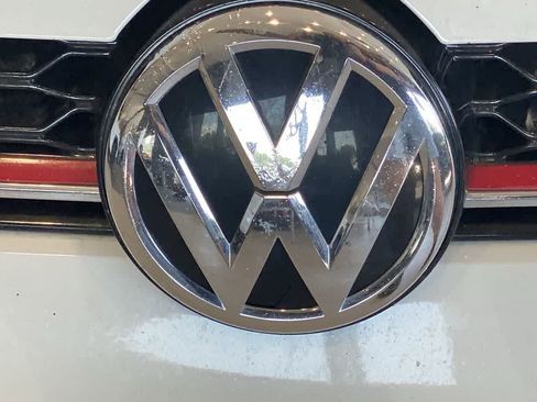 Used 2018 Volkswagen GTI S FWD image 10