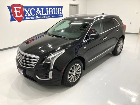 Used 2017 Cadillac XT5 Luxury FWD image 2