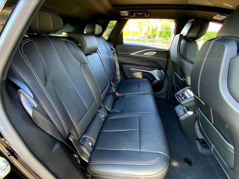 New 2026 Cadillac Lyriq V image 31