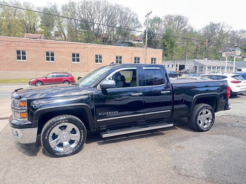 Used 2015 Chevrolet Silverado 1500 LTZ AWD/4WD image 5