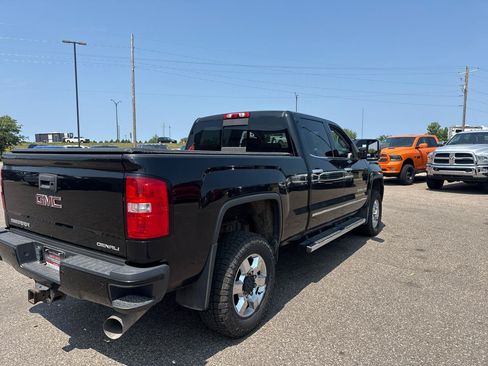 Used 2019 GMC Sierra 3500 Denali w/ Duramax Plus Package AWD/4WD image 5
