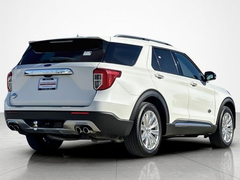 Used 2021 Ford Explorer King Ranch w/ Premium Technology Package image 5