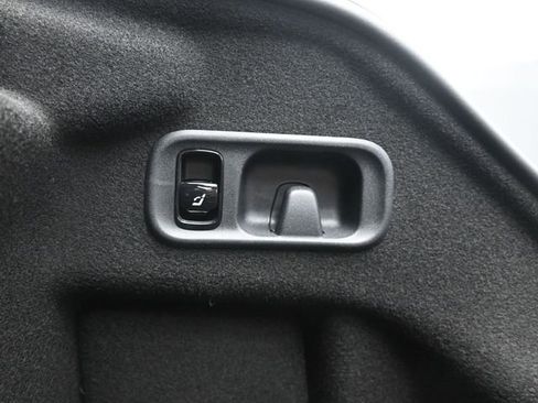 New 2025 Mercedes-Benz C 300 Sedan image 26