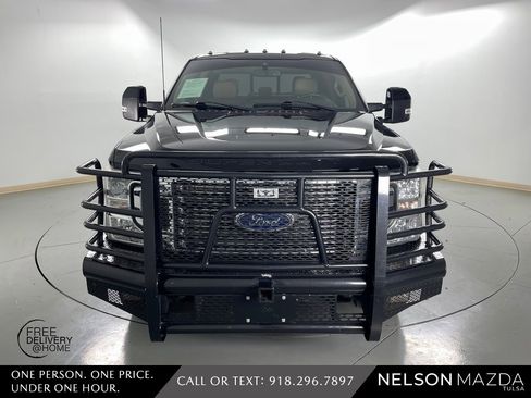 Used 2022 Ford F350 Lariat w/ Lariat Value Package image 2