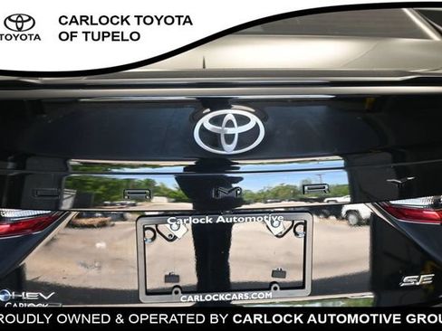 Used 2025 Toyota Camry SE w/ Convenience Package FWD image 32
