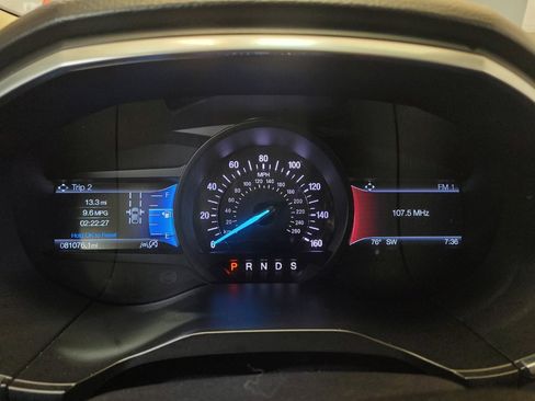 Used 2019 Ford Edge Titanium AWD/4WD image 23