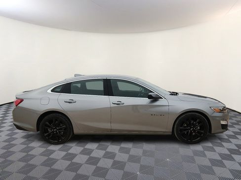 Used 2025 Chevrolet Malibu LT w/ Sport Edition image 5