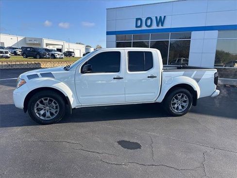Used 2021 Nissan Frontier SV image 11