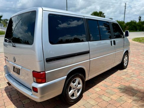 Used 2003 Volkswagen Eurovan MV image 8