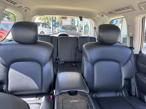 Used 2021 INFINITI QX80 Luxe RWD image 12