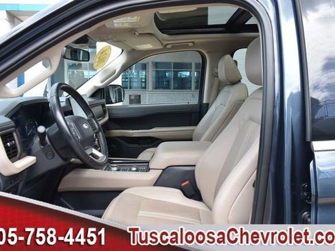 Used 2024 Ford Expedition Limited AWD/4WD image 23