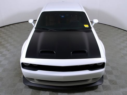 Used 2019 Dodge Challenger SRT Hellcat Redeye image 4