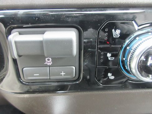 New 2026 GMC Sierra 1500 SLT w/ SLT Premium Plus Package image 21