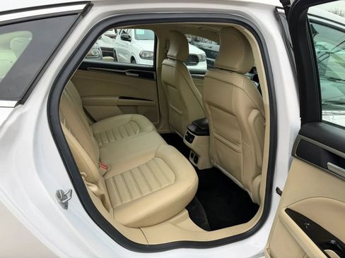 Used 2016 Ford Fusion SE w/ Equipment Group 502A FWD image 20