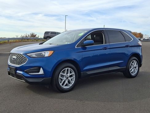 Used 2024 Ford Edge SEL image 3
