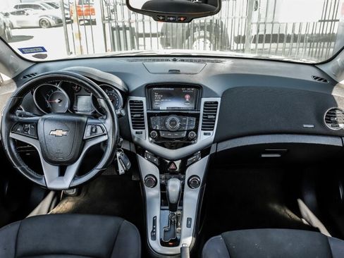 Used 2013 Chevrolet Cruze Eco image 15