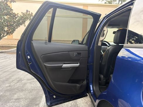 Used 2013 Ford Edge SE FWD image 7