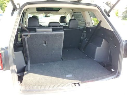 Used 2022 Volkswagen Atlas SEL Premium image 8