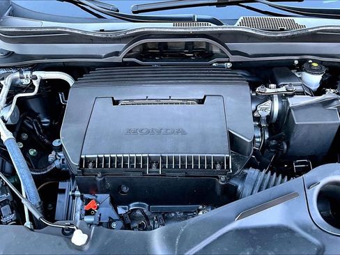 Used 2025 Honda Pilot Touring image 23