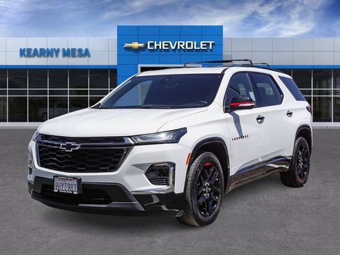 Used 2023 Chevrolet Traverse Premier w/ Redline Edition AWD/4WD image 3