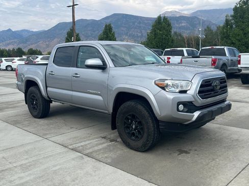 Used 2019 Toyota Tacoma SR5 image 8