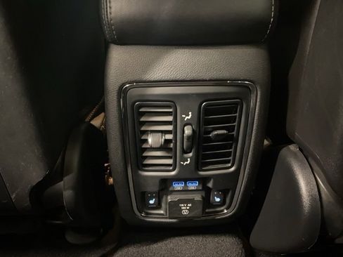 Used 2020 Jeep Grand Cherokee SRT image 35