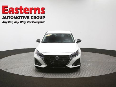 Used 2025 Nissan Altima 2.5 SV FWD image 52