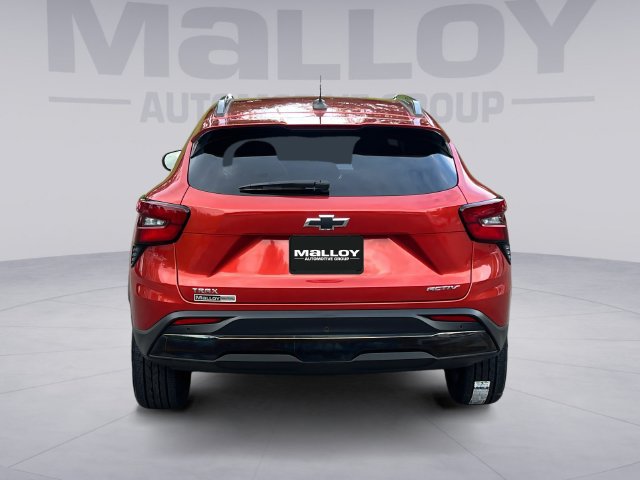 Used 2024 Chevrolet Trax ACTIV w/ Driver Confidence Package FWD image 4
