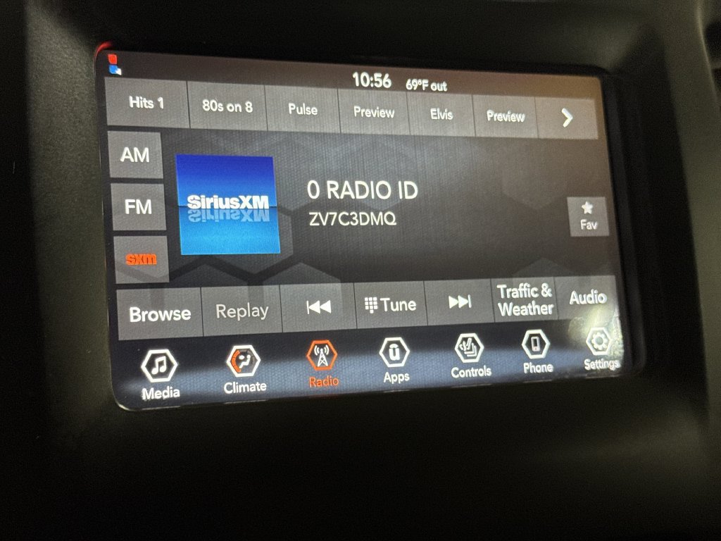 Used 2020 Jeep Cherokee Latitude Plus AWD/4WD image 14