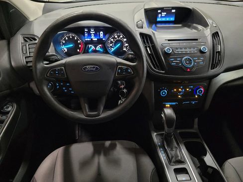 Used 2017 Ford Escape S FWD image 22