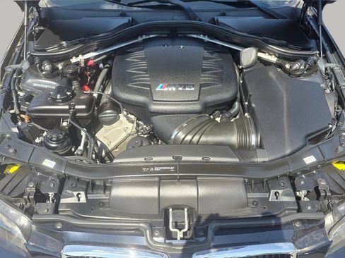 Used 2011 BMW M3 Convertible image 32