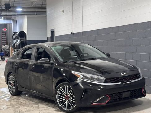 Used 2023 Kia Forte GT w/ GT2 Package image 2