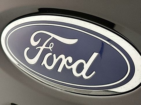 Used 2022 Ford F150 XLT w/ Equipment Group 301A Mid AWD/4WD image 10