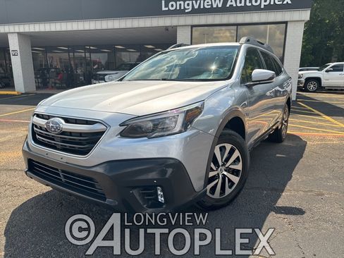 Used 2022 Subaru Outback Premium image 1