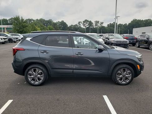 Certified 2024 Kia Seltos S AWD/4WD image 7