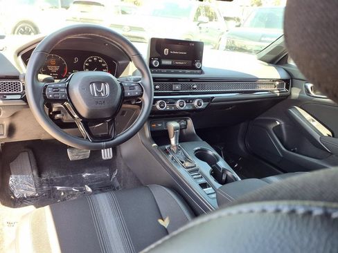 Used 2025 Honda Civic Sport image 12