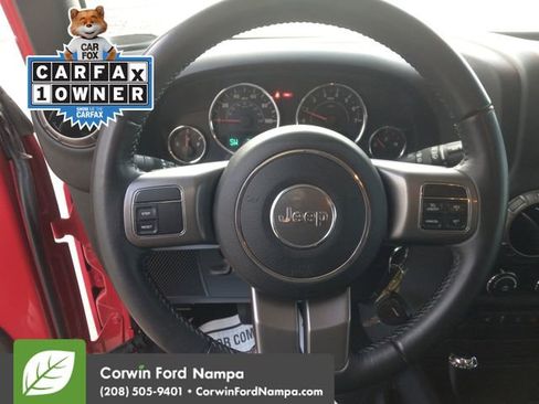 Used 2018 Jeep Wrangler Unlimited Sahara image 13