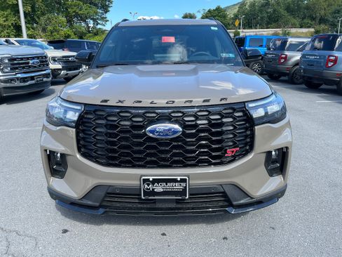 New 2026 Ford Explorer ST w/ Sun And Sound Package AWD/4WD image 3