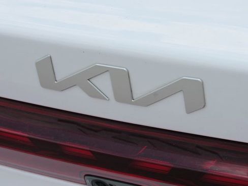 Used 2022 Kia K5 EX w/ EX Premium Package FWD image 12