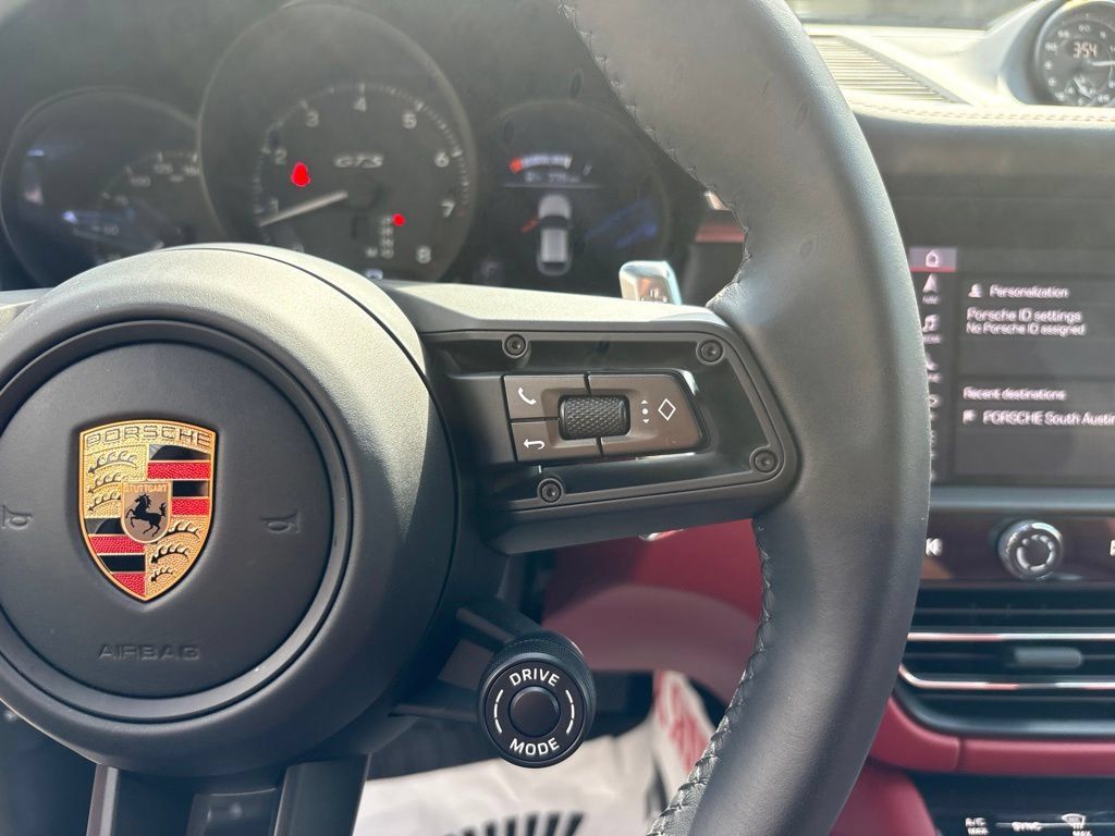 Used 2025 Porsche Macan GTS AWD/4WD image 22