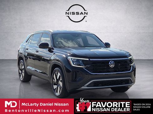 Used 2024 Volkswagen Atlas Cross Sport SE AWD/4WD image 1