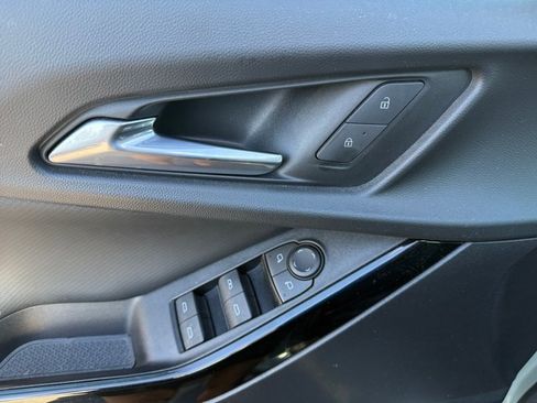 Used 2025 Chevrolet Equinox LT w/ Convenience Package II AWD/4WD image 14
